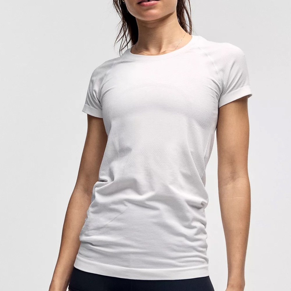 Lululemon White Swiftly Tech Short Sleeve Shirt Size 10
